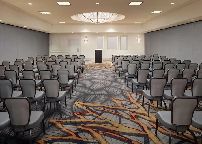 Hilton Chicago/northbrook 4*