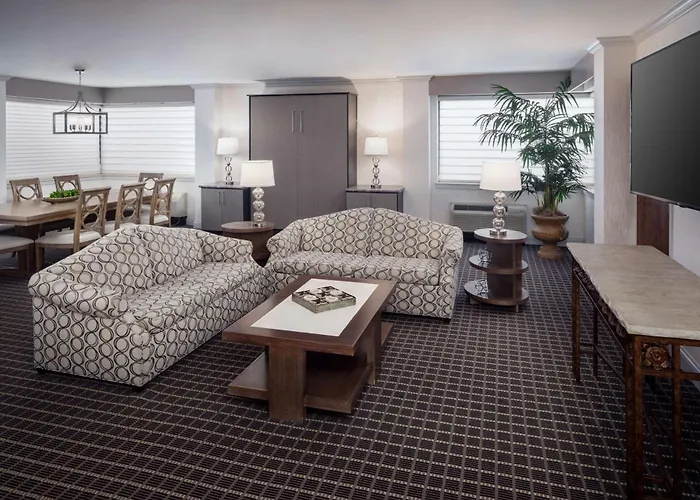 Hilton Chicago/northbrook 4*
